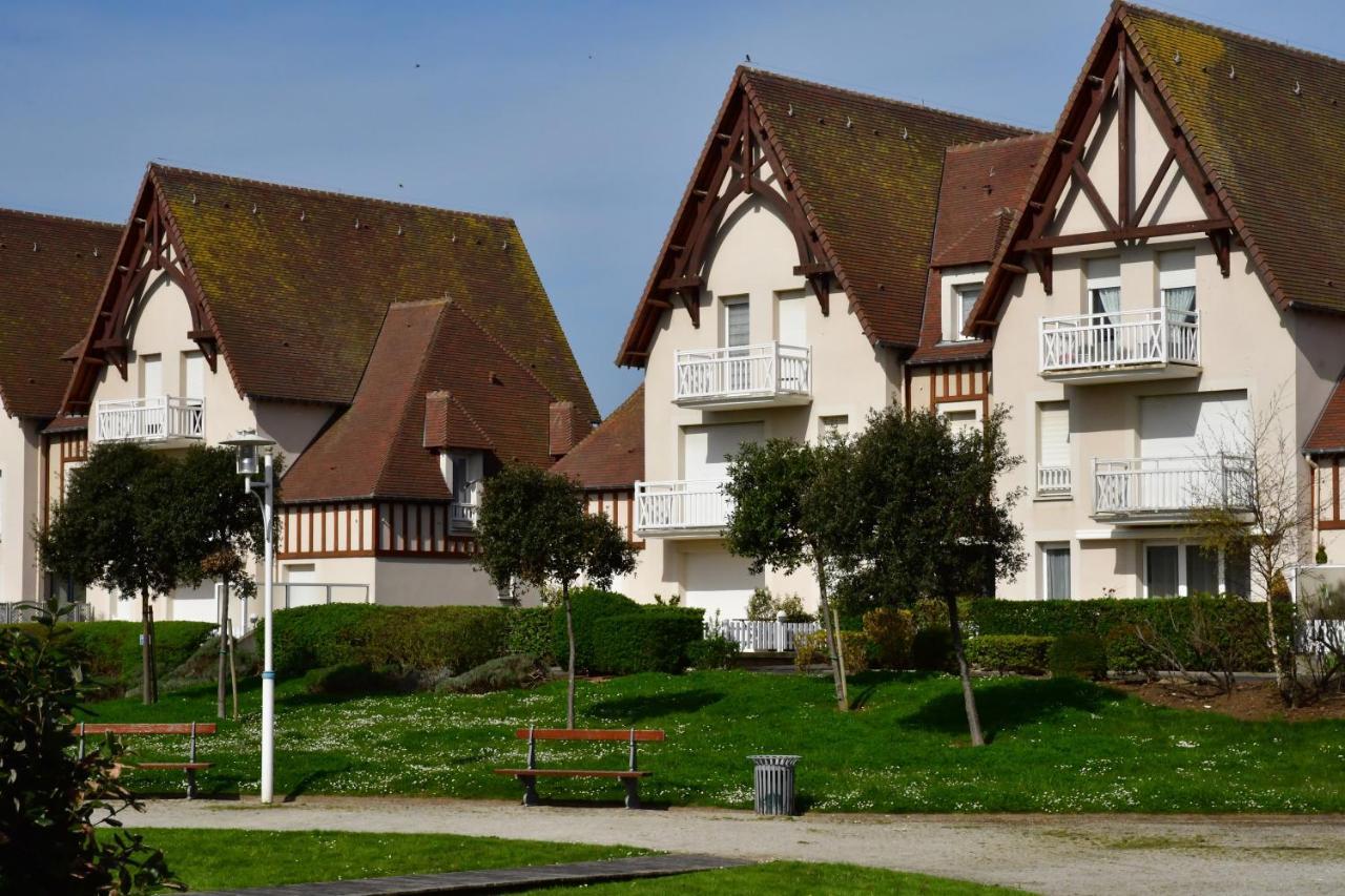 Appartement, Duplex A 500M De La Mer Avec Balcon Courseulles-sur-Mer Kültér fotó